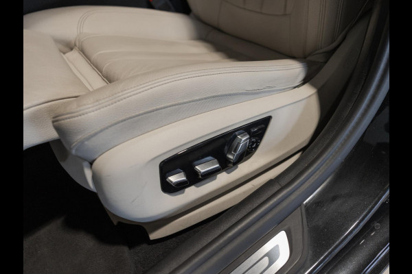 BMW 5 Serie 540i High Executive / 340pk / Leder / Achteruitrijcamera / Led