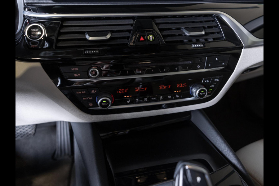 BMW 5 Serie 540i High Executive / 340pk / Leder / Achteruitrijcamera / Led