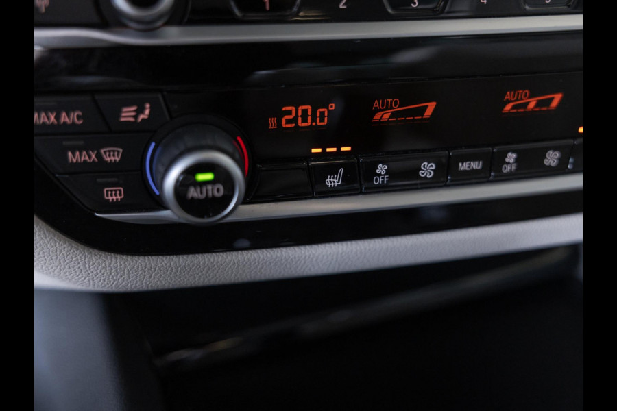 BMW 5 Serie 540i High Executive / 340pk / Leder / Achteruitrijcamera / Led