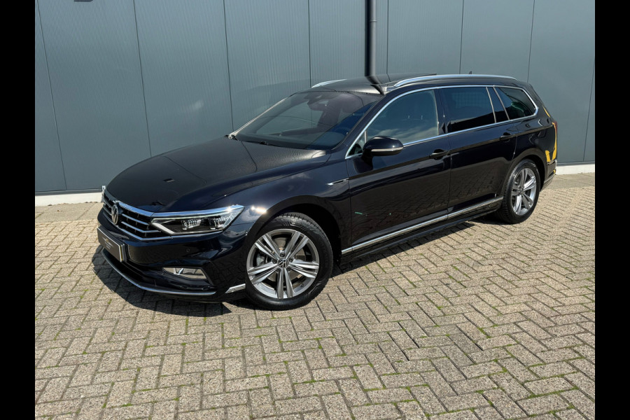 Volkswagen Passat Variant 1.5 TSI * R-Line * Pano dak * Trekhaak * Digi teller * AppleCarPlay *