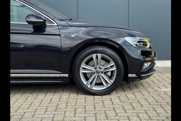 Volkswagen Passat Variant 1.5 TSI * R-Line * Pano dak * Trekhaak * Digi teller * AppleCarPlay *