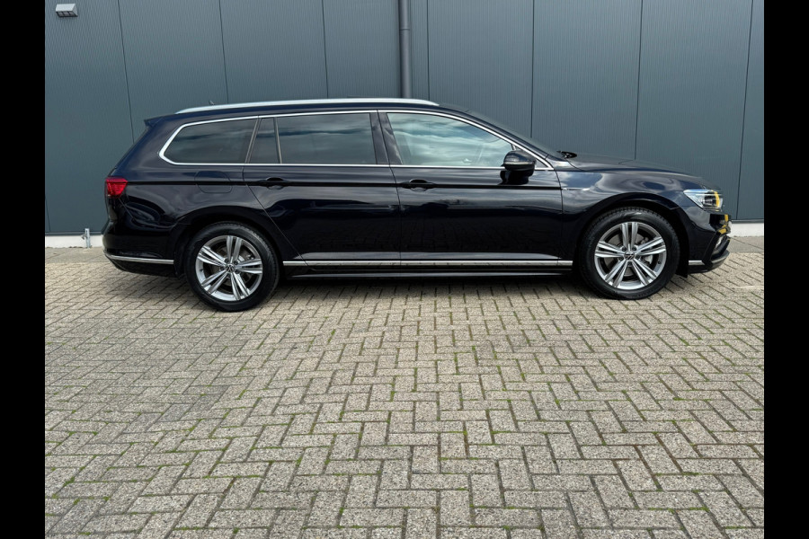 Volkswagen Passat Variant 1.5 TSI * R-Line * Pano dak * Trekhaak * Digi teller * AppleCarPlay *