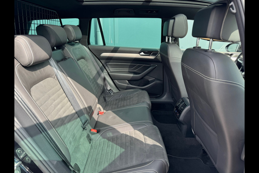 Volkswagen Passat Variant 1.5 TSI * R-Line * Pano dak * Trekhaak * Digi teller * AppleCarPlay *