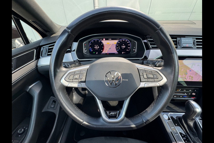 Volkswagen Passat Variant 1.5 TSI * R-Line * Pano dak * Trekhaak * Digi teller * AppleCarPlay *