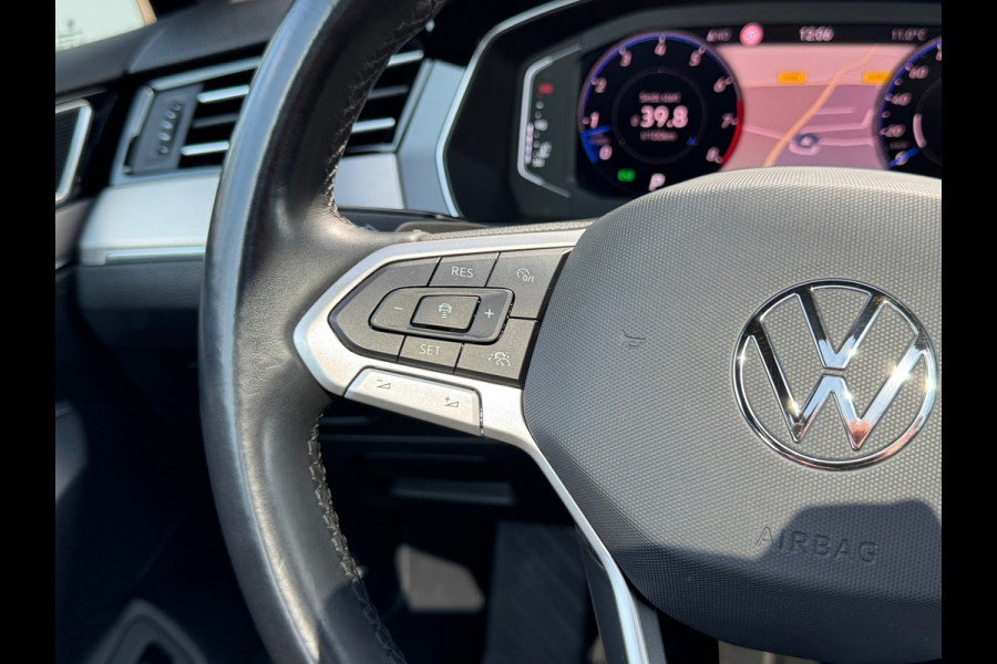 Volkswagen Passat Variant 1.5 TSI * R-Line * Pano dak * Trekhaak * Digi teller * AppleCarPlay *