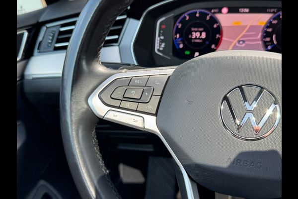 Volkswagen Passat Variant 1.5 TSI * R-Line * Pano dak * Trekhaak * Digi teller * AppleCarPlay *