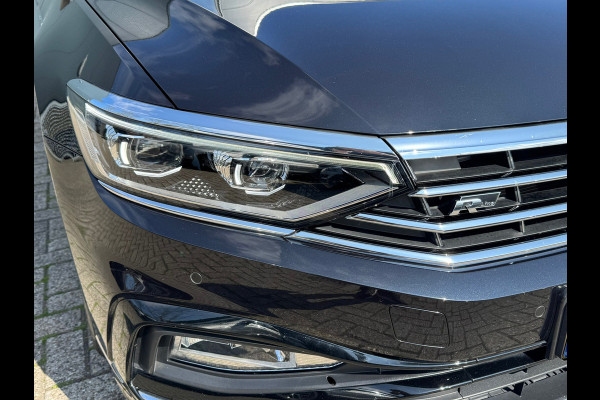 Volkswagen Passat Variant 1.5 TSI * R-Line * Pano dak * Trekhaak * Digi teller * AppleCarPlay *