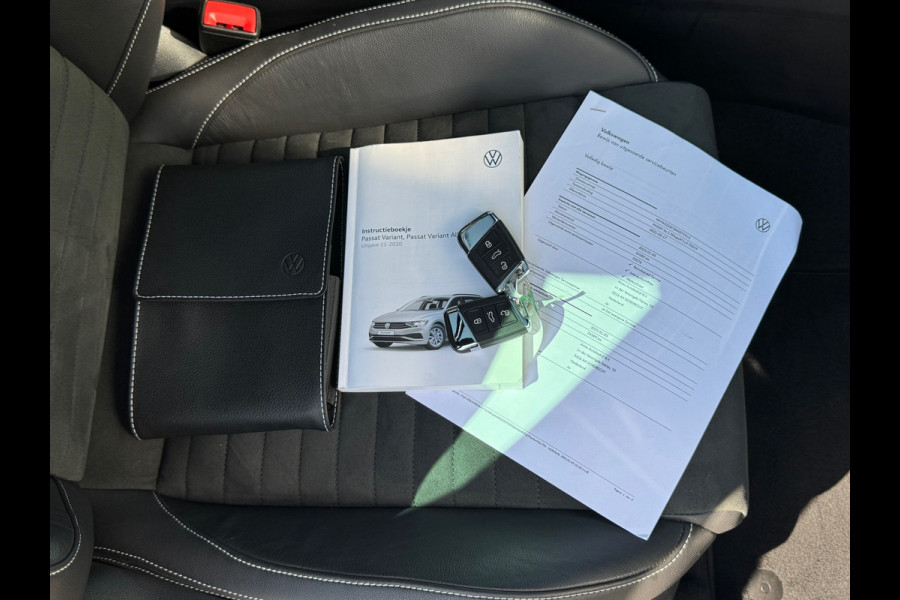 Volkswagen Passat Variant 1.5 TSI * R-Line * Pano dak * Trekhaak * Digi teller * AppleCarPlay *