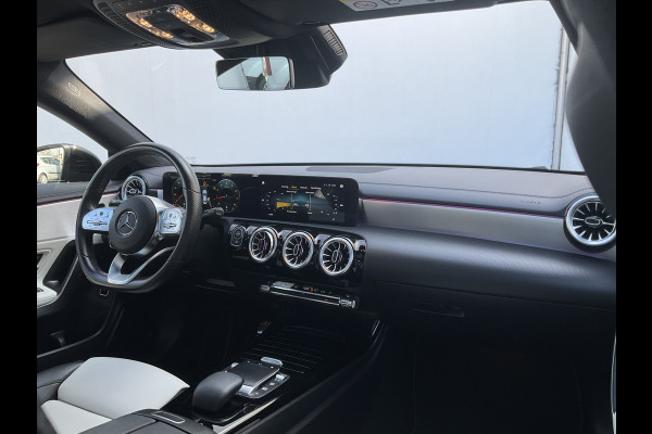 Mercedes-Benz CLA-Klasse 200 164pk Premium Plus AMG Pano.dak Sfeerverl. Stoelverw.