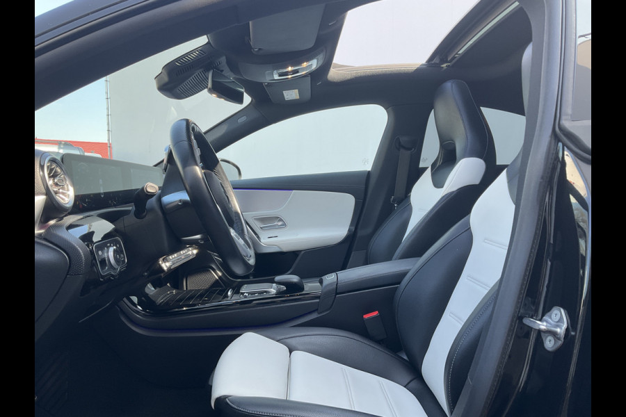 Mercedes-Benz CLA-Klasse 200 164pk Premium Plus AMG Pano.dak Sfeerverl. Stoelverw.
