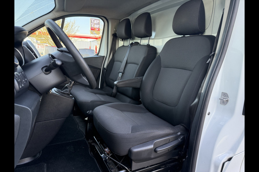 Renault Trafic 1.6 dCi 95 T27 L1H1 Comfort | NL-auto | LED | Trekhaak | Imperiaal | Cruisec.