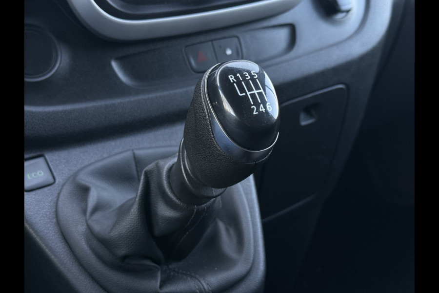 Renault Trafic 1.6 dCi 95 T27 L1H1 Comfort | NL-auto | LED | Trekhaak | Imperiaal | Cruisec.