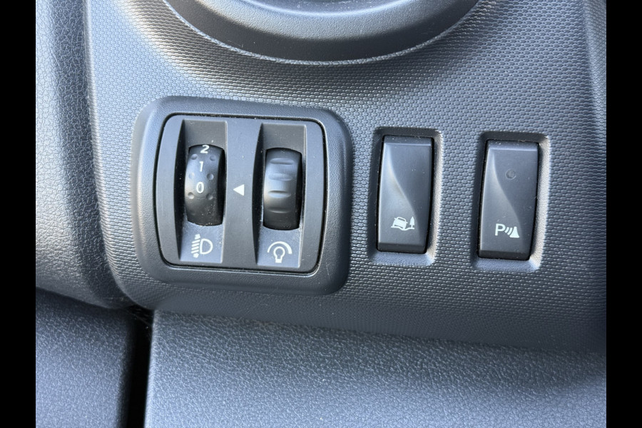 Renault Trafic 1.6 dCi 95 T27 L1H1 Comfort | NL-auto | LED | Trekhaak | Imperiaal | Cruisec.