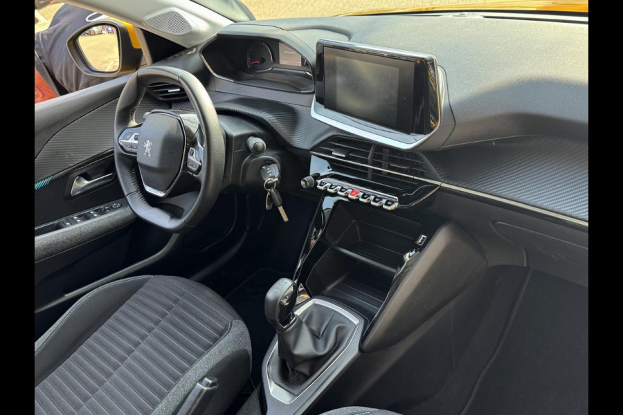 Peugeot 208 1.2 PureTech STYLE Edition - Apple CarPlay Navigatie I LED I PDC I Airco I Sport velgen I Dealer onderhouden