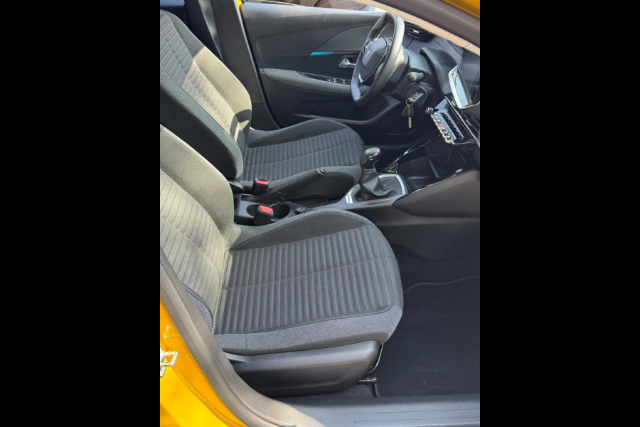 Peugeot 208 1.2 PureTech STYLE Edition - Apple CarPlay Navigatie I LED I PDC I Airco I Sport velgen I Dealer onderhouden