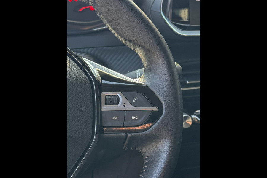 Peugeot 208 1.2 PureTech STYLE Edition - Apple CarPlay Navigatie I LED I PDC I Airco I Sport velgen I Dealer onderhouden