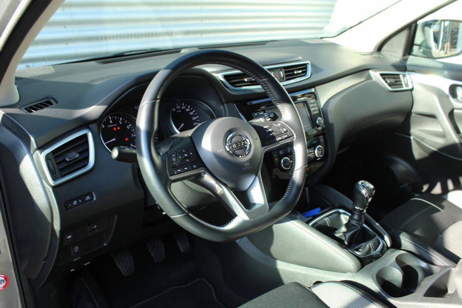 Nissan QASHQAI 1.6 164pk N-Connecta NL-Auto NAP Clima Cruise Navi 360 Camera 18"LMV Trekhaak 1500kg