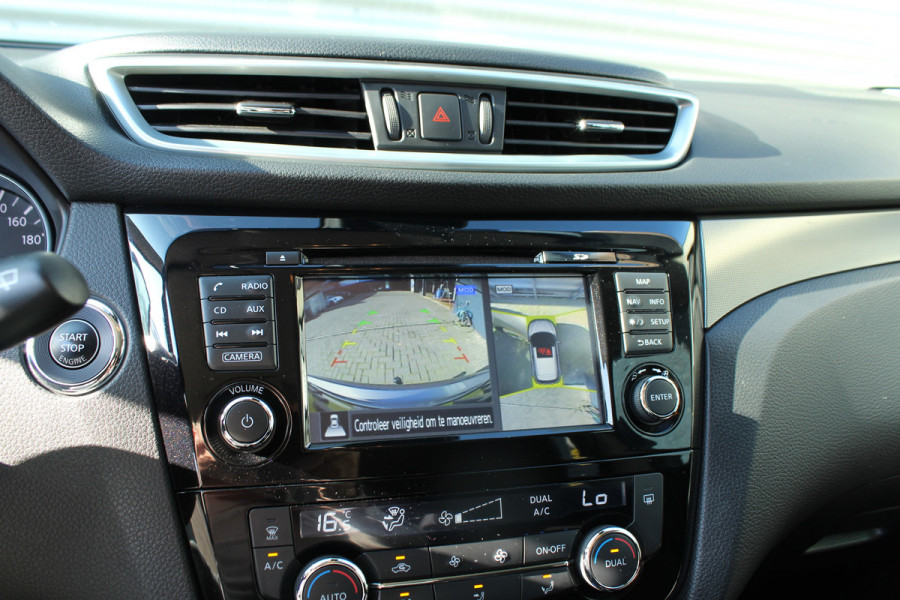 Nissan QASHQAI 1.6 164pk N-Connecta NL-Auto NAP Clima Cruise Navi 360 Camera 18"LMV Trekhaak 1500kg