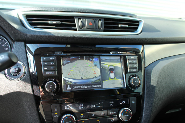 Nissan QASHQAI 1.6 164pk N-Connecta NL-Auto NAP Clima Cruise Navi 360 Camera 18"LMV Trekhaak 1500kg