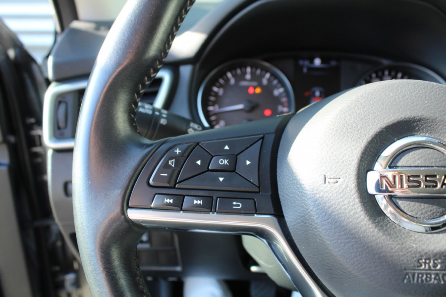 Nissan QASHQAI 1.6 164pk N-Connecta NL-Auto NAP Clima Cruise Navi 360 Camera 18"LMV Trekhaak 1500kg