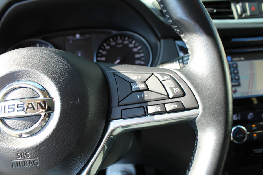 Nissan QASHQAI 1.6 164pk N-Connecta NL-Auto NAP Clima Cruise Navi 360 Camera 18"LMV Trekhaak 1500kg