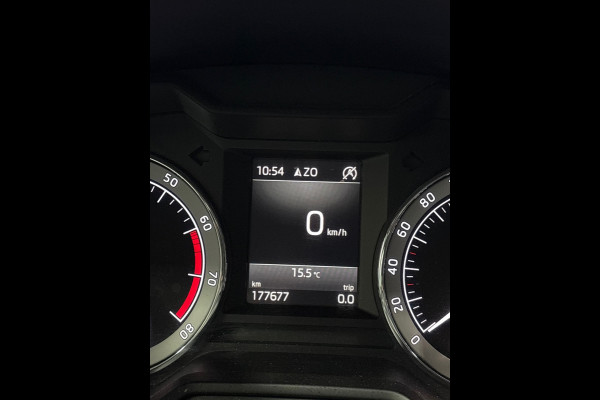 Škoda Octavia Combi 1.0 TSI Greentech Ambition Business Trekhaak, Carplay, Navi, Clima,