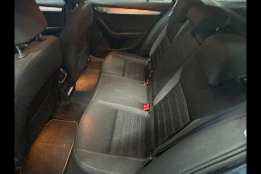 Škoda Octavia Combi 1.0 TSI Greentech Ambition Business Trekhaak, Carplay, Navi, Clima,