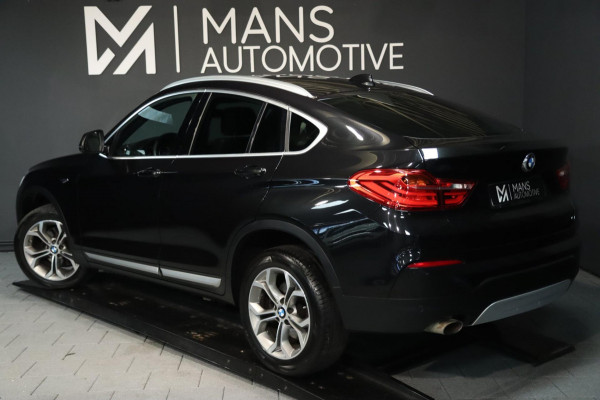 BMW X4 XDrive20i / PANODAK / HUD / KEYLESS / DODEHOEK / MEMORY / 18''