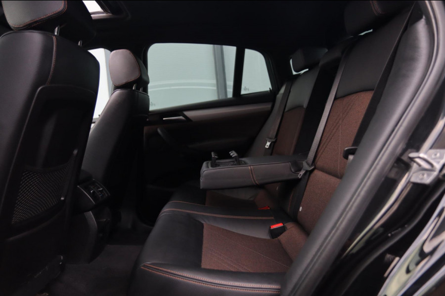 BMW X4 XDrive20i / PANODAK / HUD / KEYLESS / DODEHOEK / MEMORY / 18''