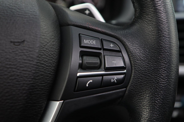 BMW X4 XDrive20i / PANODAK / HUD / KEYLESS / DODEHOEK / MEMORY / 18''