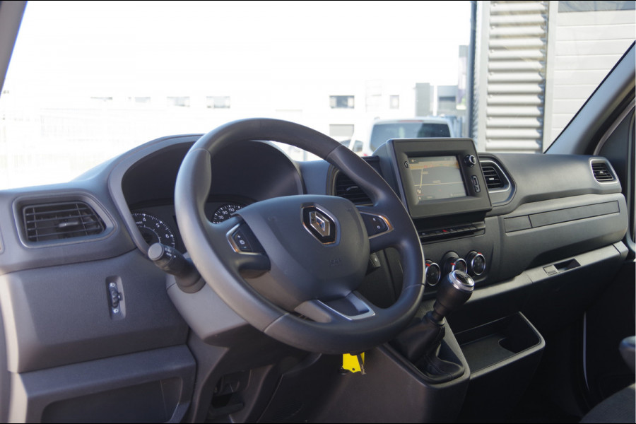 Renault Master T35 2.3 dCi 135PK L2H2 3-ZITS, TREKHAAK, STOELVERW. NAVI, CRUISE, AIRCO, APPLE CARPLAY