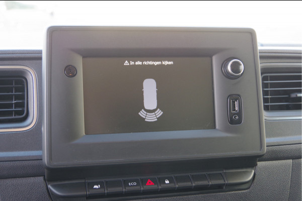 Renault Master T35 2.3 dCi 135PK L2H2 3-ZITS, TREKHAAK, STOELVERW. NAVI, CRUISE, AIRCO, APPLE CARPLAY