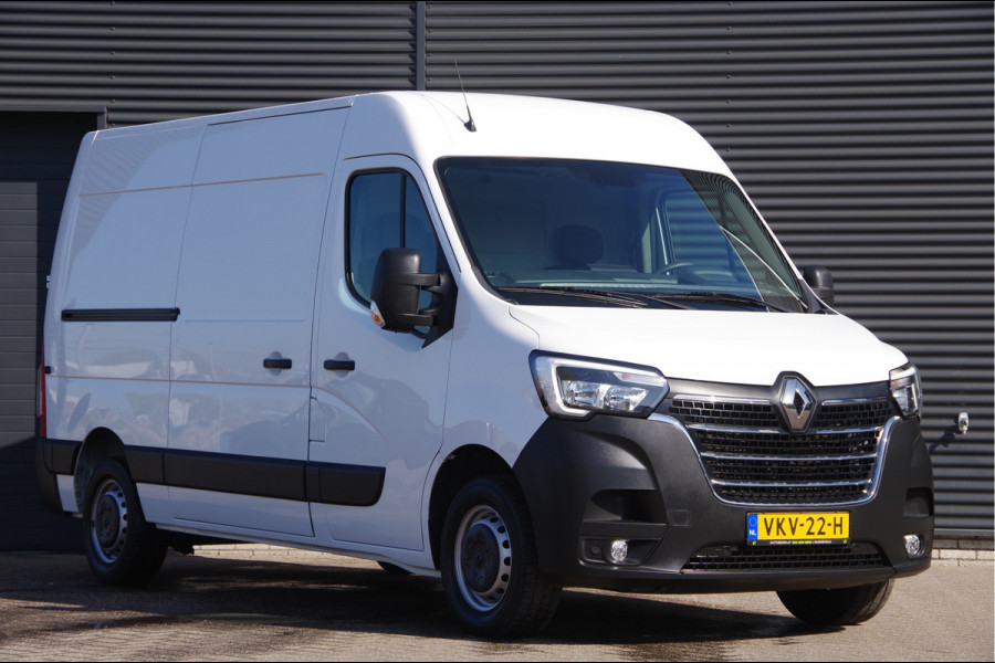 Renault Master T35 2.3 dCi 135PK L2H2 3-ZITS, TREKHAAK, STOELVERW. NAVI, CRUISE, AIRCO, APPLE CARPLAY