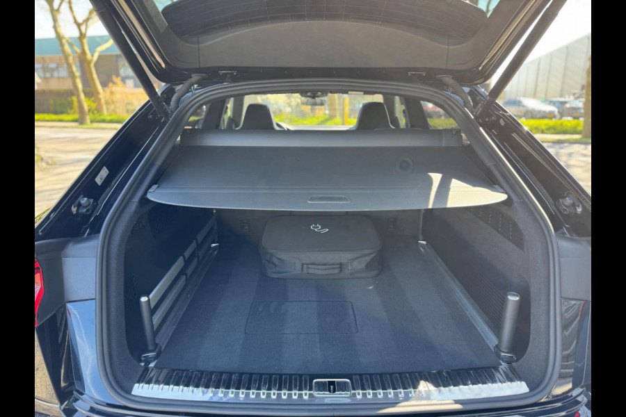 Audi Q8 60 TFSI e quattro Competition Adaptive Pano B&O Lane assist Keyless 3D-cam Head up Digital dashboard Massage Dealeronderho