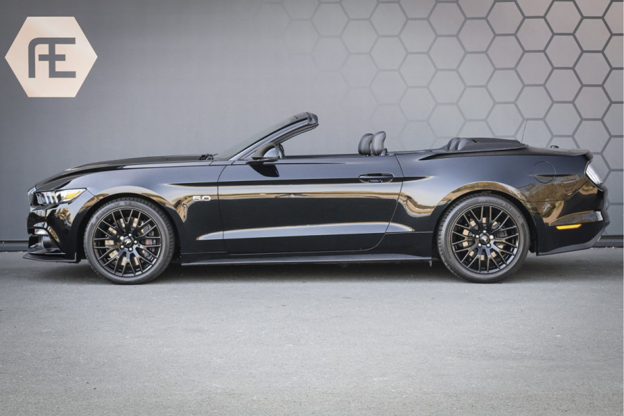 Ford Mustang Convertible 5.0 V8 GT | STOELKOELING/VERWARMING | BLACK PACK | CAMERA | CRUISE CONTROL | XENON | DAB |