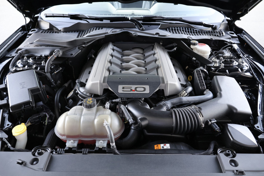 Ford Mustang Convertible 5.0 V8 GT | STOELKOELING/VERWARMING | BLACK PACK | CAMERA | CRUISE CONTROL | XENON | DAB |