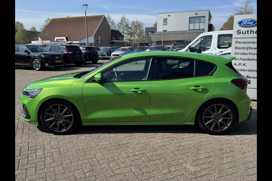 Ford Focus 2.3 EcoBoost ST-X 280pk | Winter Pack | Adaptive cruise control | Sper diff | Head up Display | Camera | AGR-stoelen