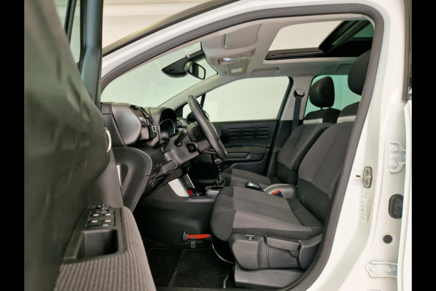 Citroën C3 Aircross 1.2 PureTech S&S Shine | Navigatie | Elektrisch Dakraam | Stoelverwarming | Focal HIFI | Draadloze telefoonlader