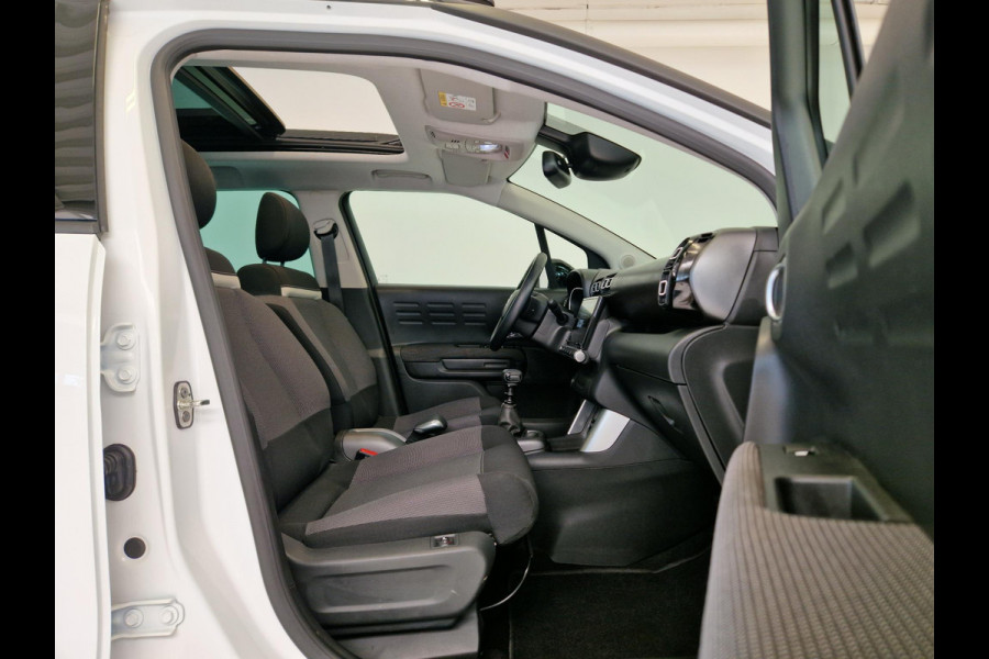 Citroën C3 Aircross 1.2 PureTech S&S Shine | Navigatie | Elektrisch Dakraam | Stoelverwarming | Focal HIFI | Draadloze telefoonlader