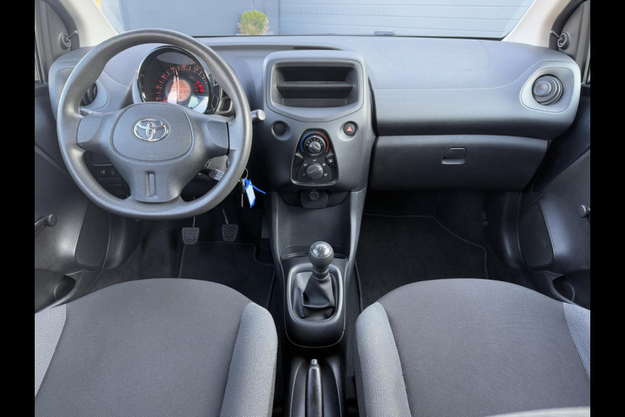 Toyota Aygo 1.0 VVT-i x 2e Eigenaar,Cruise Control,Weinig Km,Zeer Zuinig,Apk tot 02-2027