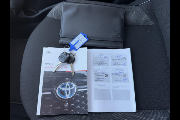 Toyota Aygo 1.0 VVT-i x 2e Eigenaar,Cruise Control,Weinig Km,Zeer Zuinig,Apk tot 02-2027