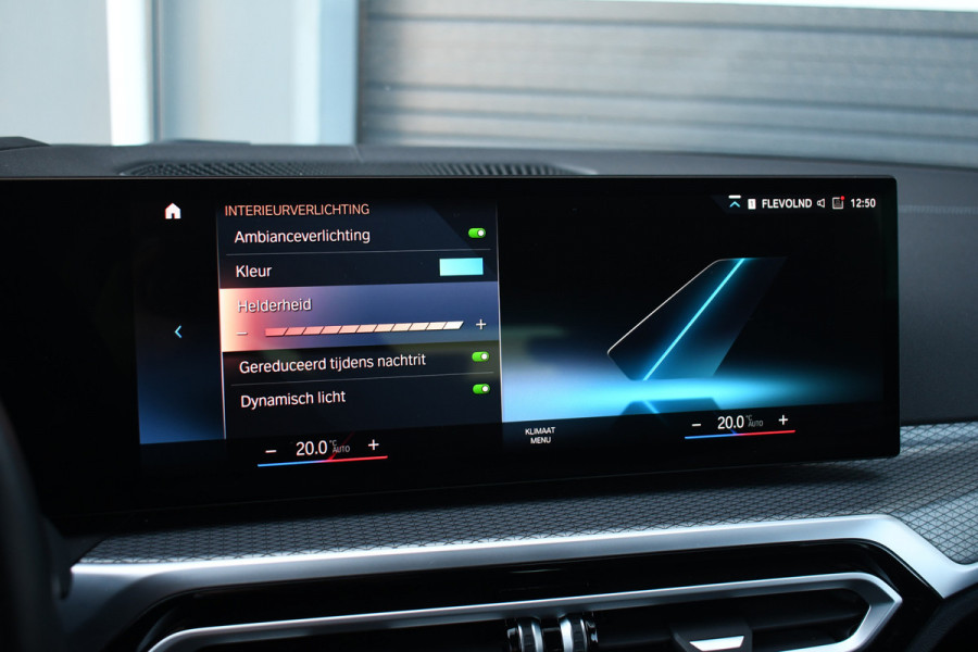 BMW 3 Serie Touring 320e M-Sport ACC HUD Sfeer Camera HiFi Stuurverw