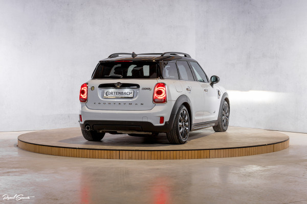 MINI Countryman 2.0 Cooper S E ALL4 Chili | Panorama | Adaptieve cruise | Harman/Kardon | Sfeer verlichting