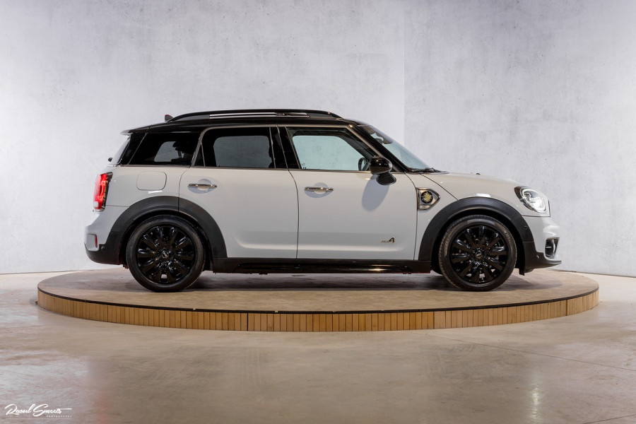 MINI Countryman 2.0 Cooper S E ALL4 Chili | Panorama | Adaptieve cruise | Harman/Kardon | Sfeer verlichting