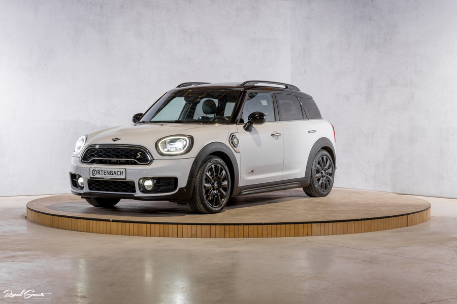 MINI Countryman 2.0 Cooper S E ALL4 Chili | Panorama | Adaptieve cruise | Harman/Kardon | Sfeer verlichting