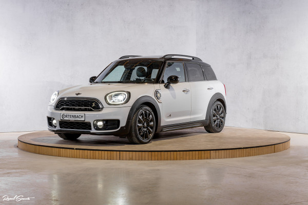 MINI Countryman 2.0 Cooper S E ALL4 Chili | Panorama | Adaptieve cruise | Harman/Kardon | Sfeer verlichting