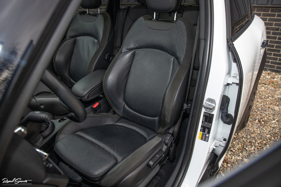 MINI Countryman 2.0 Cooper S E ALL4 Chili | Panorama | Adaptieve cruise | Harman/Kardon | Sfeer verlichting