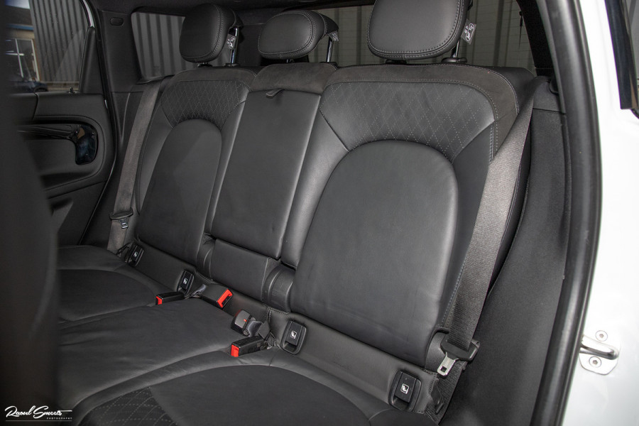MINI Countryman 2.0 Cooper S E ALL4 Chili | Panorama | Adaptieve cruise | Harman/Kardon | Sfeer verlichting