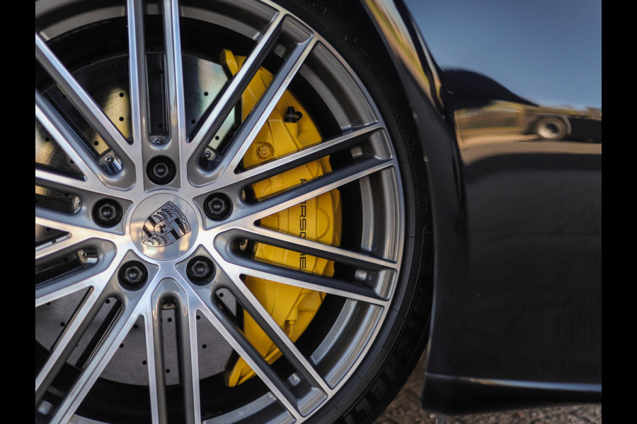 Porsche Panamera Sport Turismo 4.0 Turbo S E-Hybrid | Keramisch | Burmester | Matrix | Sport Chrono | Leder | Stoelverw./ventilatie