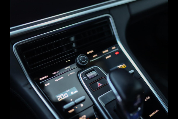 Porsche Panamera Sport Turismo 4.0 Turbo S E-Hybrid | Keramisch | Burmester | Matrix | Sport Chrono | Leder | Stoelverw./ventilatie
